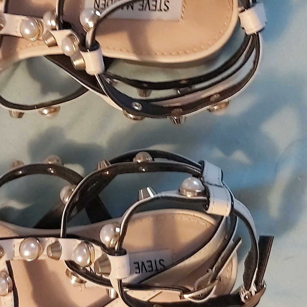 Steve Madden Pearl-Embellished Nude and Black T-Strap Sandals - Picture 6 of 11